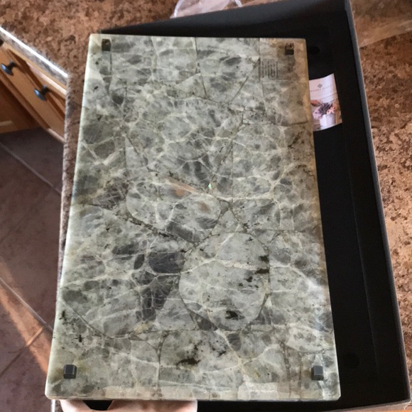 Read below NEW Kendra Scott Stone Slab Tray - Picture 7 of 11